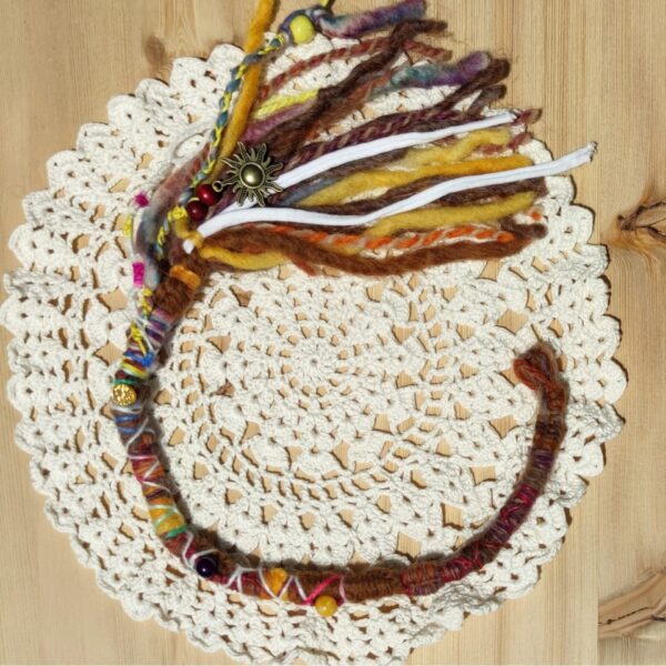 Dreadwrap - Filzdread Sonnenliebe mit Jade, Amethyst & Sonnenanhänger aus Messing – Bild 2