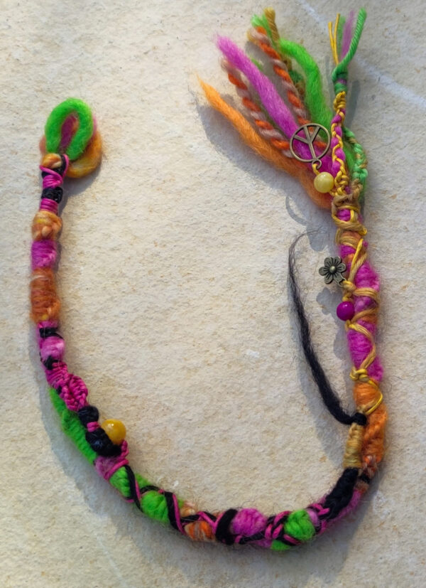 Dreadwrap - Pink & green Flower & Peace mit Jade-Steinen & Anhängern aus Messing – Bild 4