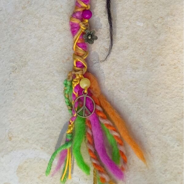 Dreadwrap - Pink & green Flower & Peace mit Jade-Steinen & Anhängern aus Messing – Bild 3