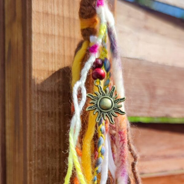 Dreadwrap - Filzdread Sonnenliebe mit Jade, Amethyst & Sonnenanhänger aus Messing