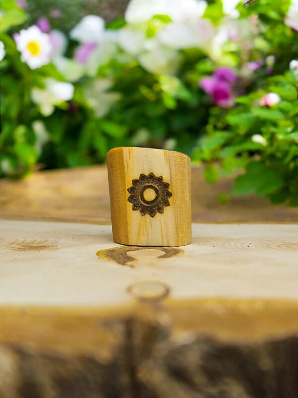 Tannenholz Dreadperle "Mondblume"